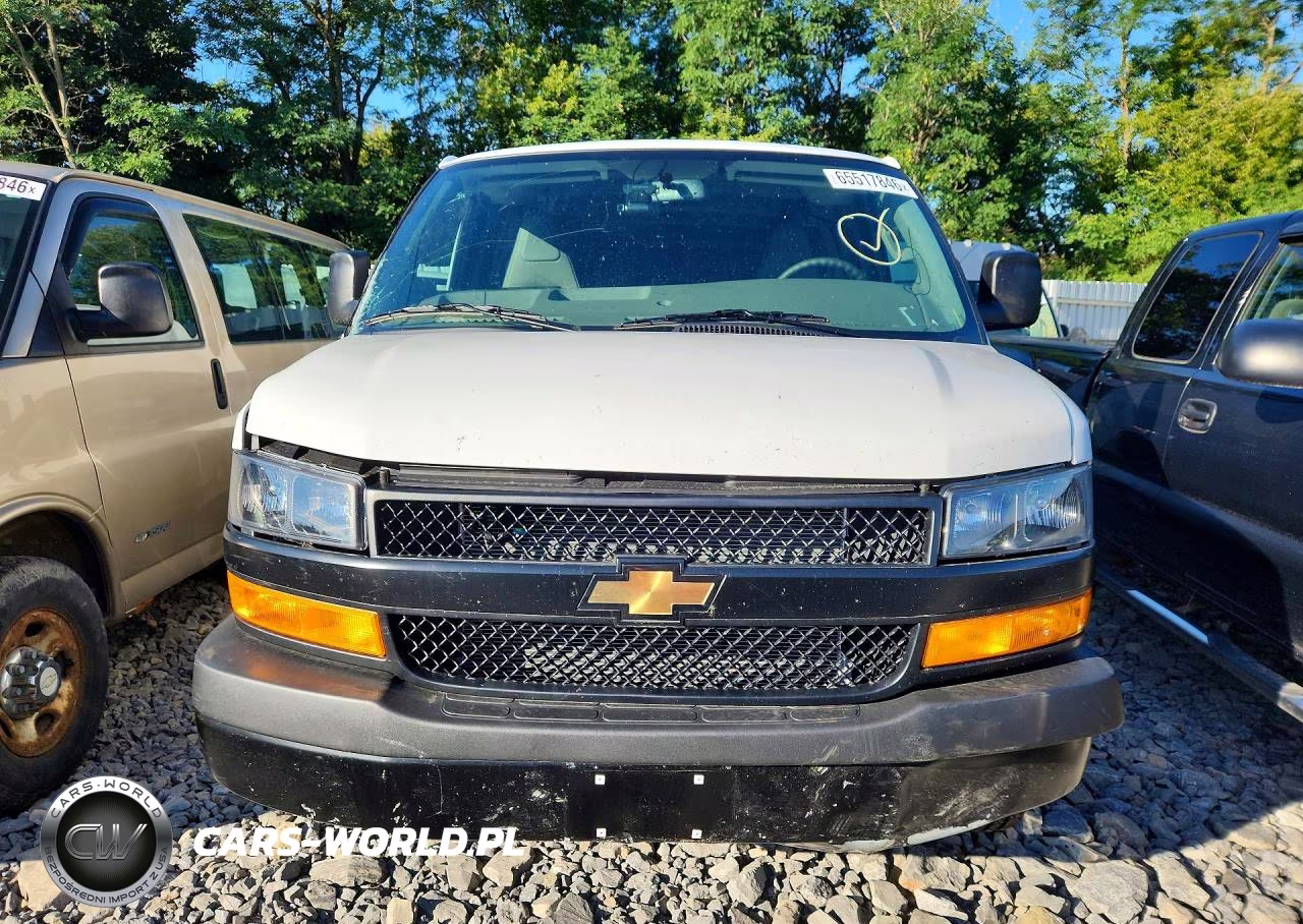 2026 Chevrolet Express 2500 Cargo Delivery Van VIN:1GCWGAFP0T1246013 - 5