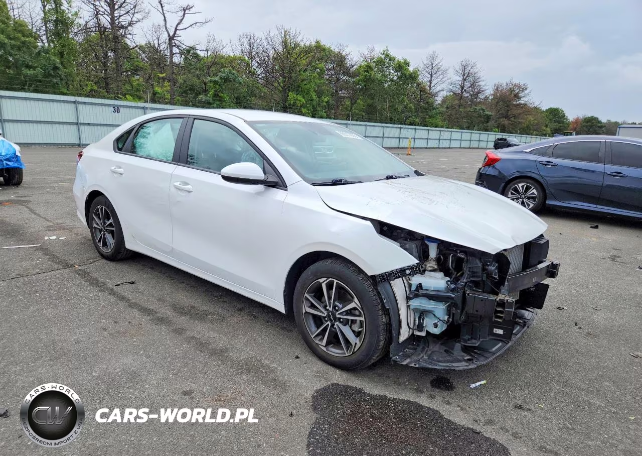 2023 Kia Forte Lxs VIN:3KPF24AD2PE505696 - 4