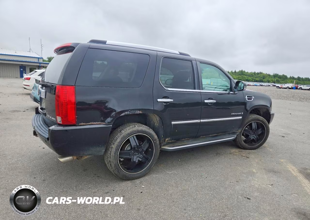 2008 Cadillac Escalade Luxury VIN:1GYFK63858R228358 - 3