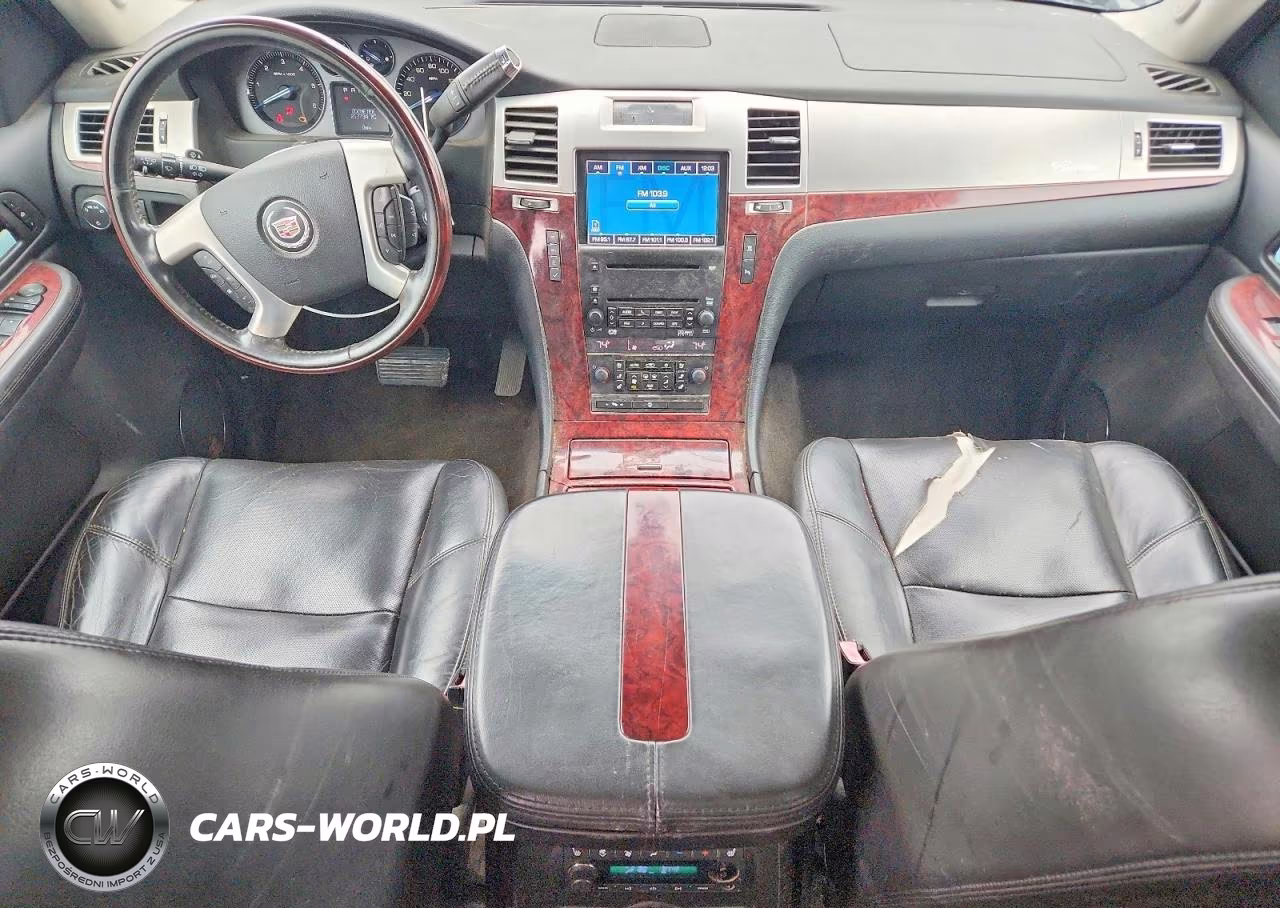 2008 Cadillac Escalade Luxury VIN:1GYFK63858R228358 - 8