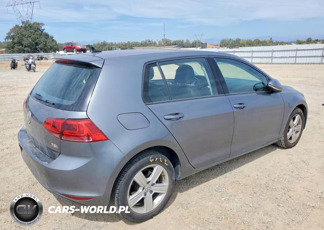 2017 Volkswagen Golf S VIN:3VW217AU2HM028341 - 3