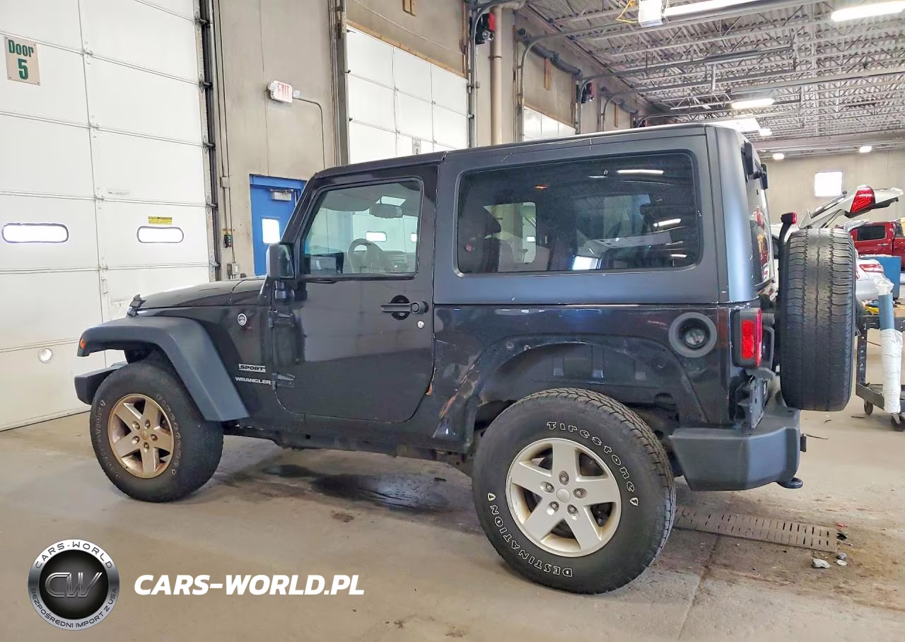 2016 Jeep Wrangler Sport VIN:1C4AJWAG6GL114867 - 2