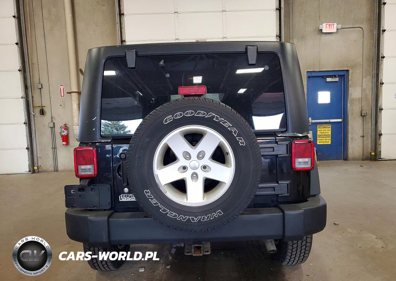 2016 Jeep Wrangler Sport VIN:1C4AJWAG6GL114867 - 6