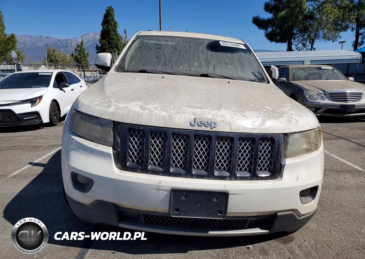 2012 Jeep Grand Cherokee Laredo VIN:1C4RJFAG5CC353811 - 5