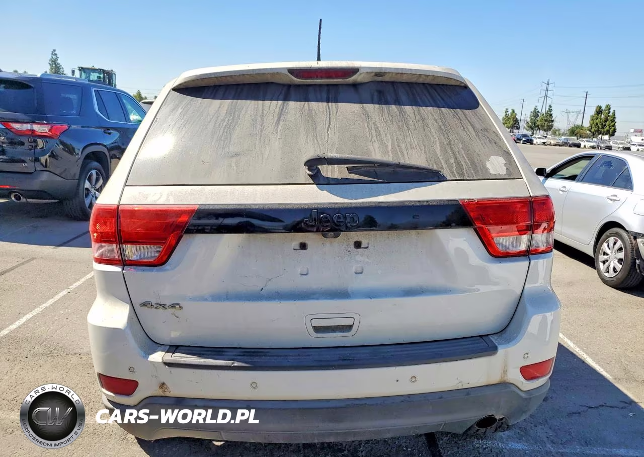 2012 Jeep Grand Cherokee Laredo VIN:1C4RJFAG5CC353811 - 6
