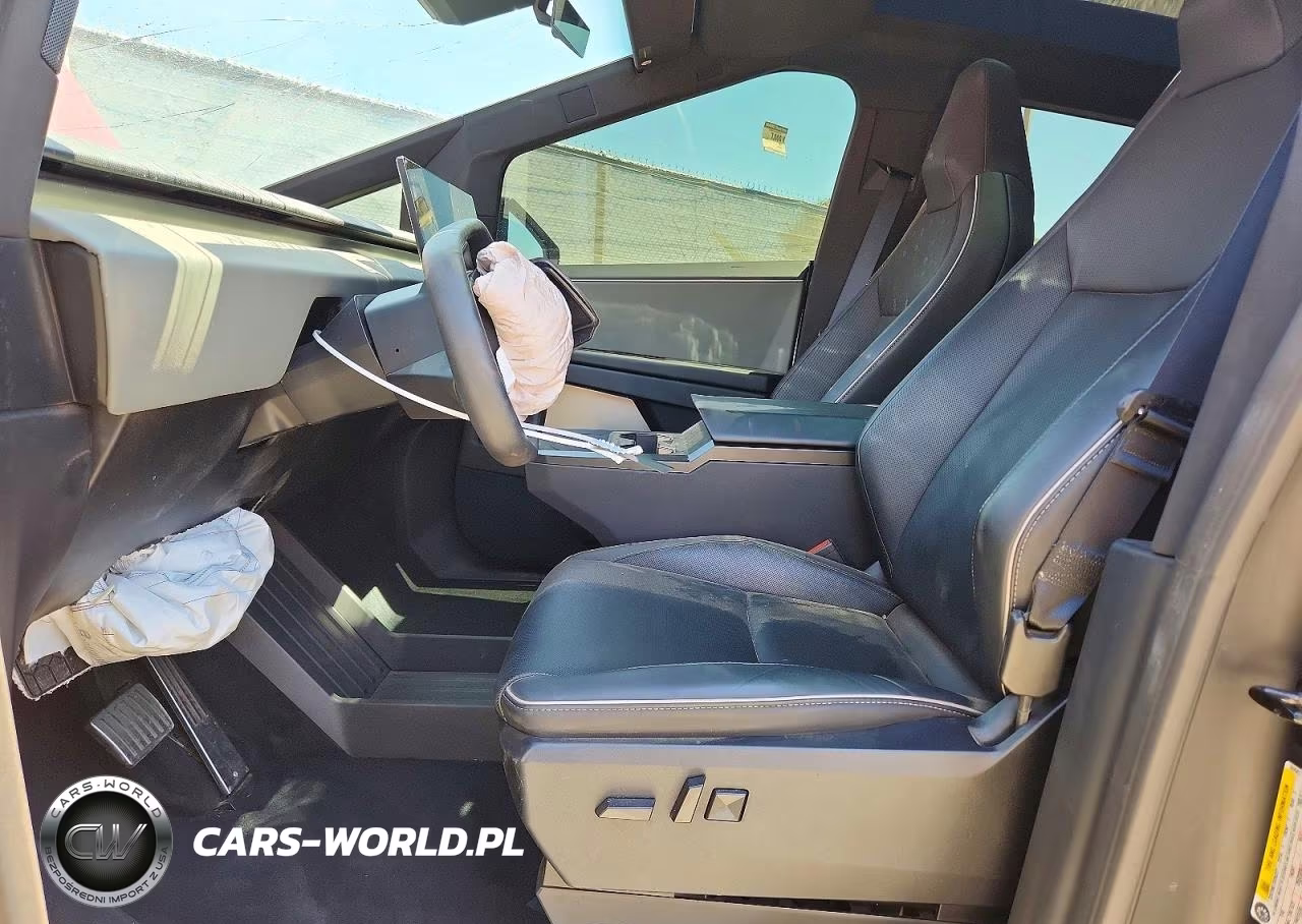 2025 Tesla Cybertruck VIN:7G2CEHED3SA059583 - 7