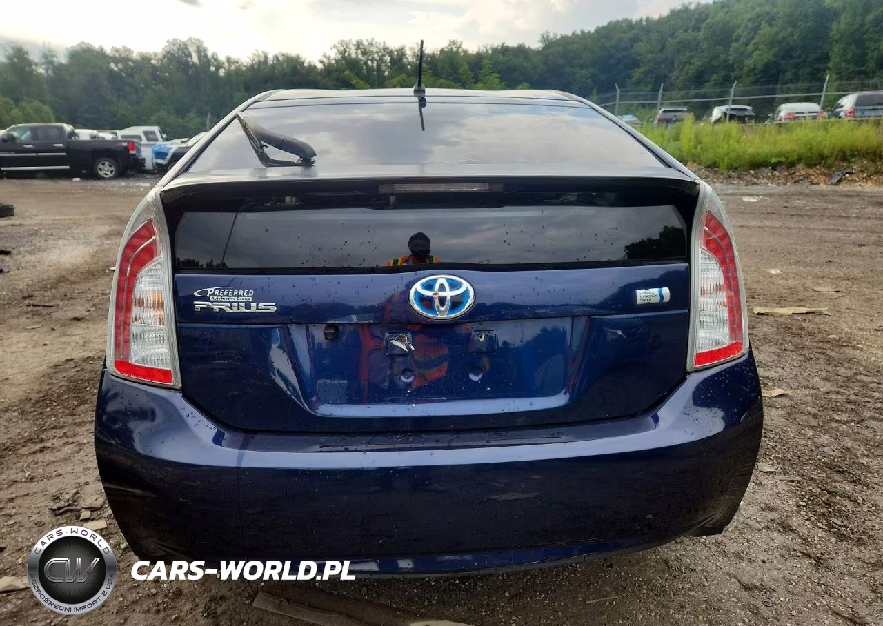 2013 Toyota Prius VIN:JTDKN3DU4D1637773 - 6
