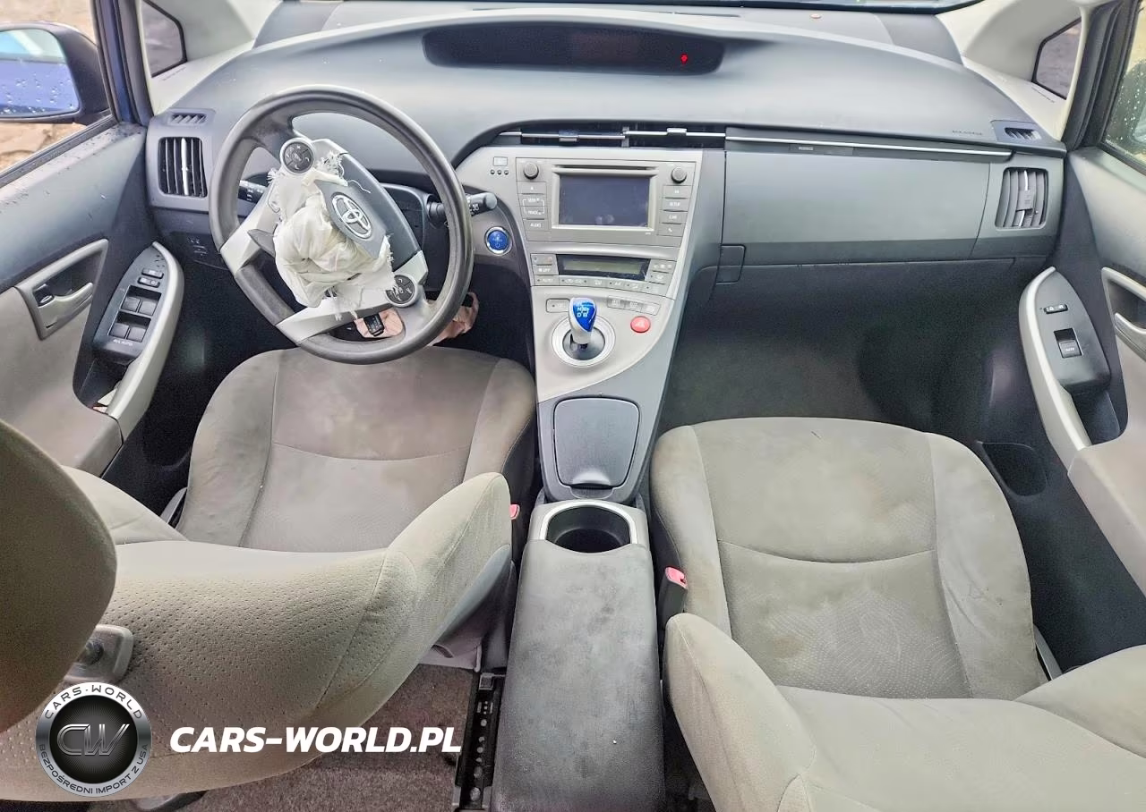 2013 Toyota Prius VIN:JTDKN3DU4D1637773 - 8
