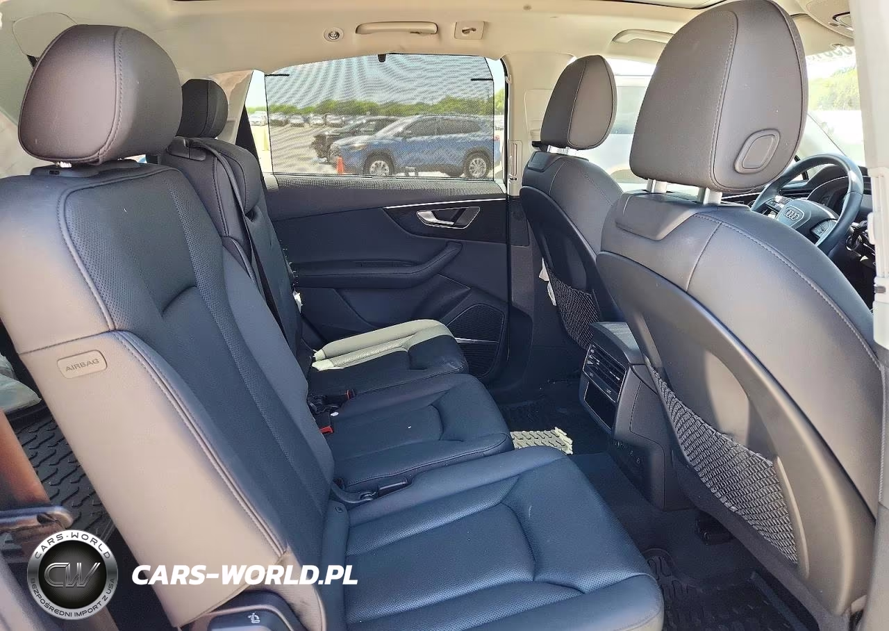 2023 Audi Q7 Premium Plus VIN:WA1LXBF74PD024663 - 10