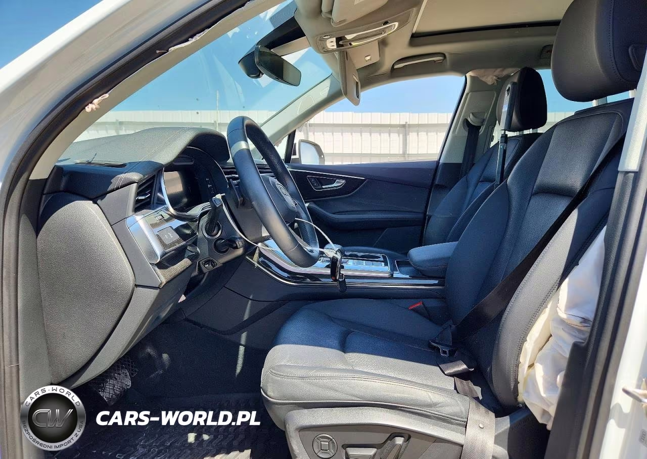 2023 Audi Q7 Premium Plus VIN:WA1LXBF74PD024663 - 7