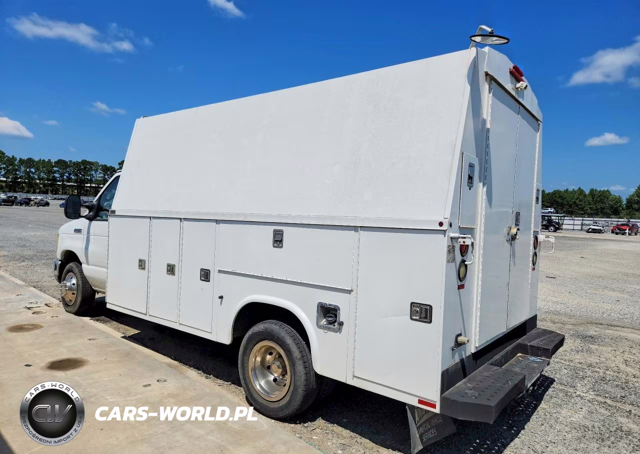 2010 Ford Econoline E450 Super Duty Cutaway Van VIN:1FDXE4FS5ADA99890 - 2