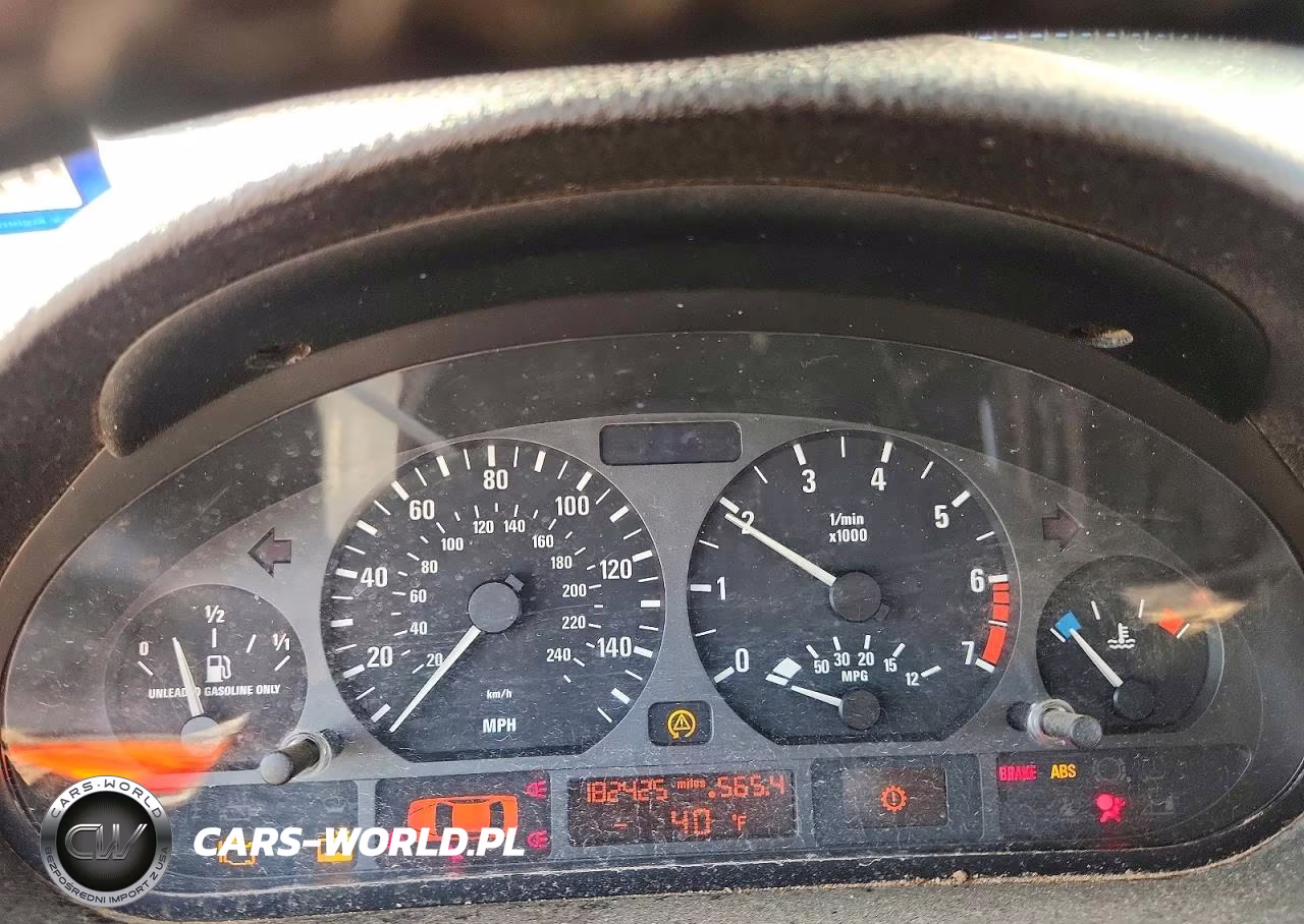 2001 BMW 330 Ci VIN:WBABN53451JU33201 - 9