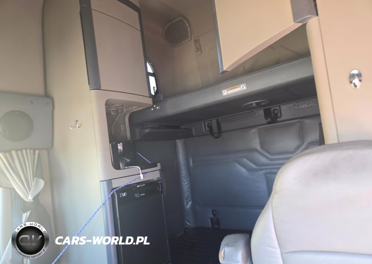 2016 Freightliner Cascadia 125 Semi Truck VIN:3AKGGLD51GSGS1841 - 6