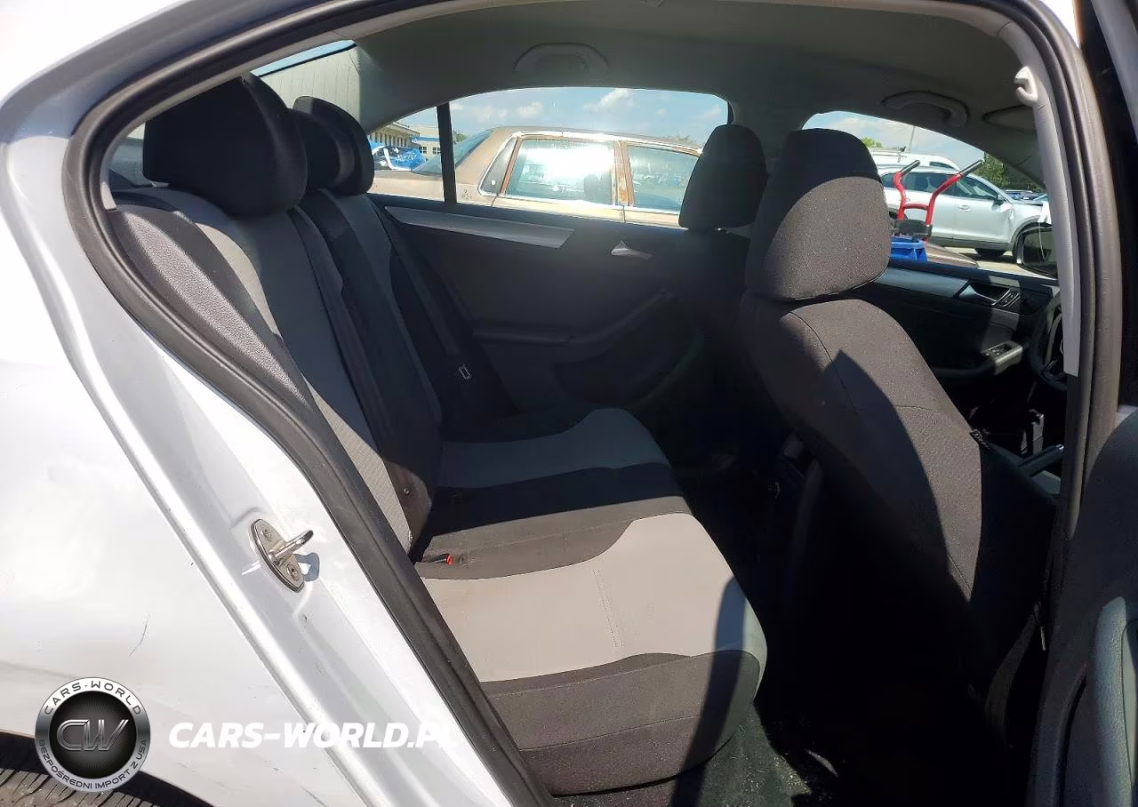 2018 Volkswagen Jetta S VIN:3VW2B7AJ9JM258564 - 10