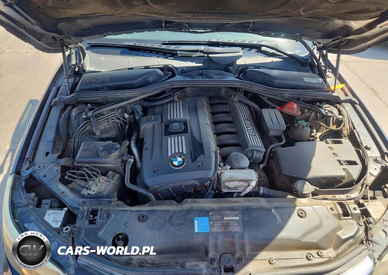 2010 BMW 528 I VIN:WBANU5C50AC128749 - 11