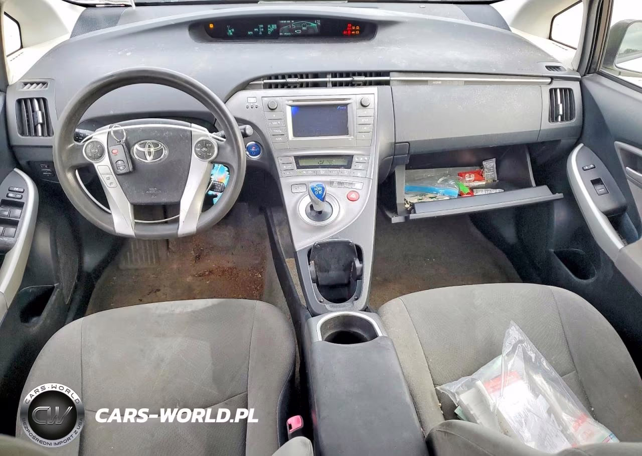 2012 Toyota Prius Two VIN:JTDKN3DU4C1528065 - 8