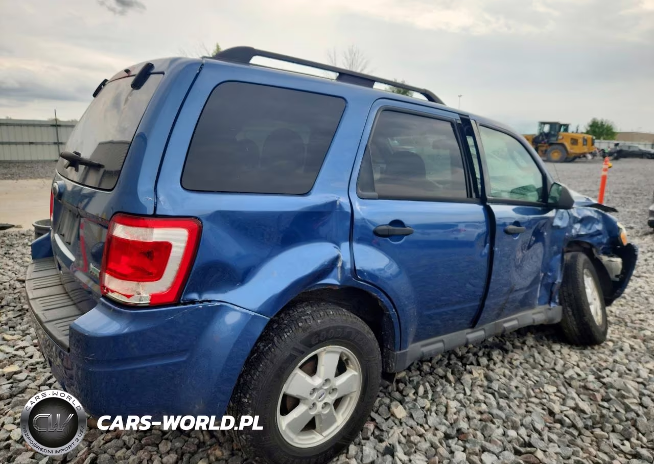 2010 Ford Escape Xlt VIN:1FMCU9DG8AKB60593 - 3