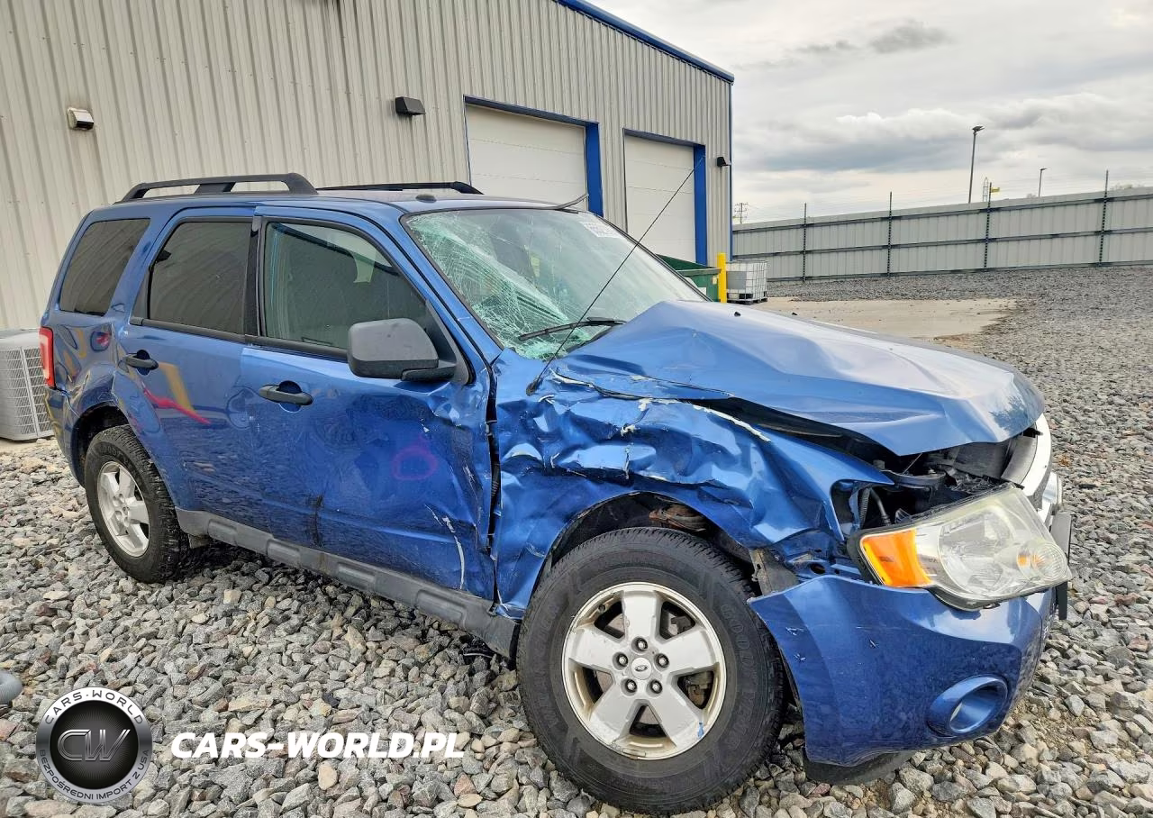 2010 Ford Escape Xlt VIN:1FMCU9DG8AKB60593 - 4