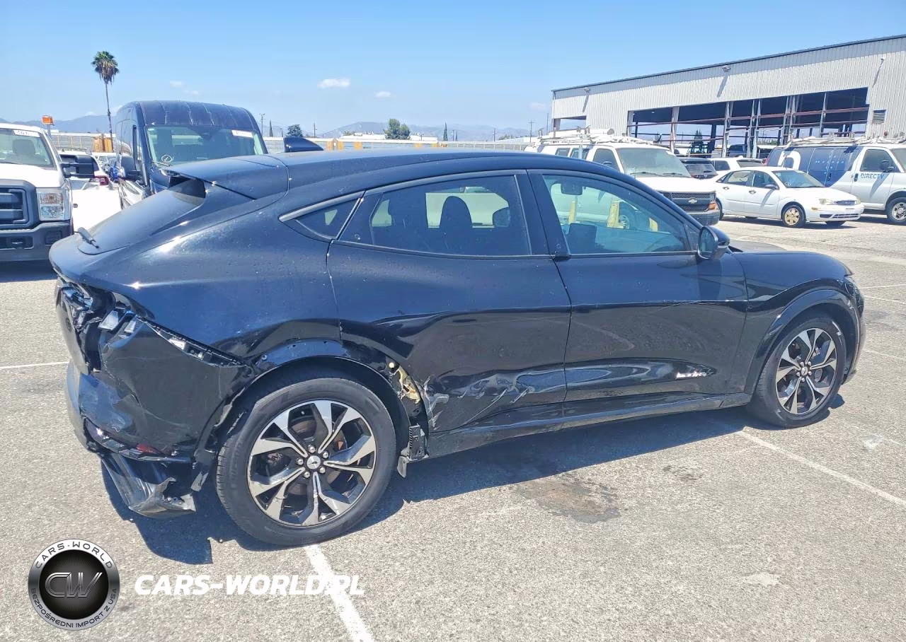 2023 Ford Mustang Mach-E Premium VIN:3FMTK3SU8PMA97234 - 3