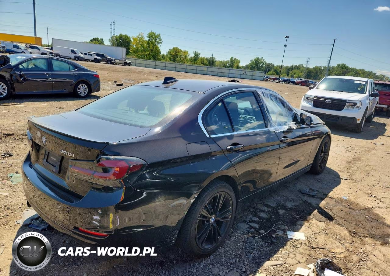 2018 BMW 330 Xi VIN:WBA8D9G50JNU69376 - 3
