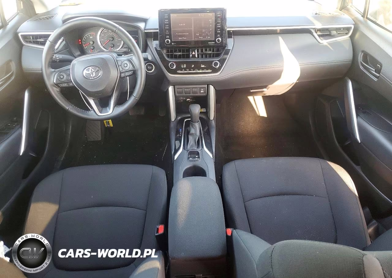2022 Toyota Corolla Cross Le VIN:7MUCAABG2NV021436 - 8