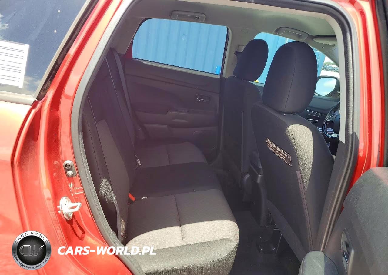 2018 Mitsubishi Outlander Sport Es VIN:JA4AP3AU0JZ024423 - 10