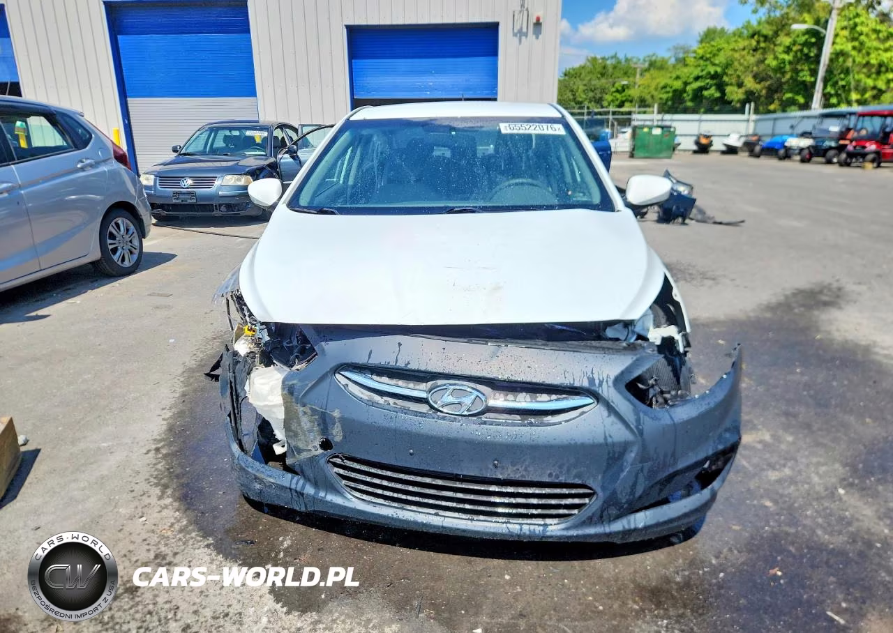 2017 Hyundai Accent Value Edition VIN:KMHCT4AE8HU271457 - 5