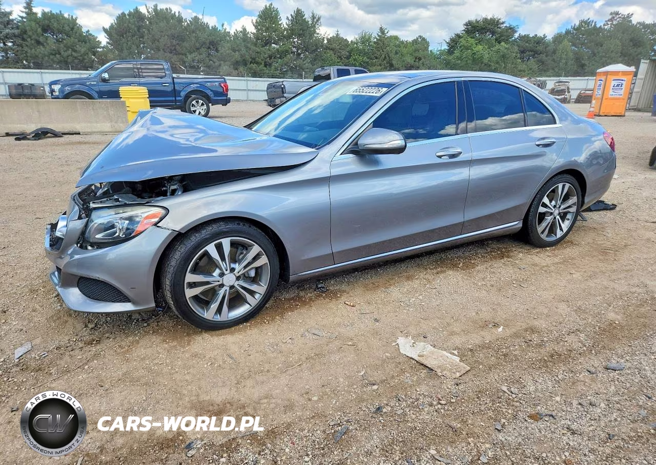 2015 Mercedes-Benz C 300 – zdjęcie 1 z 12