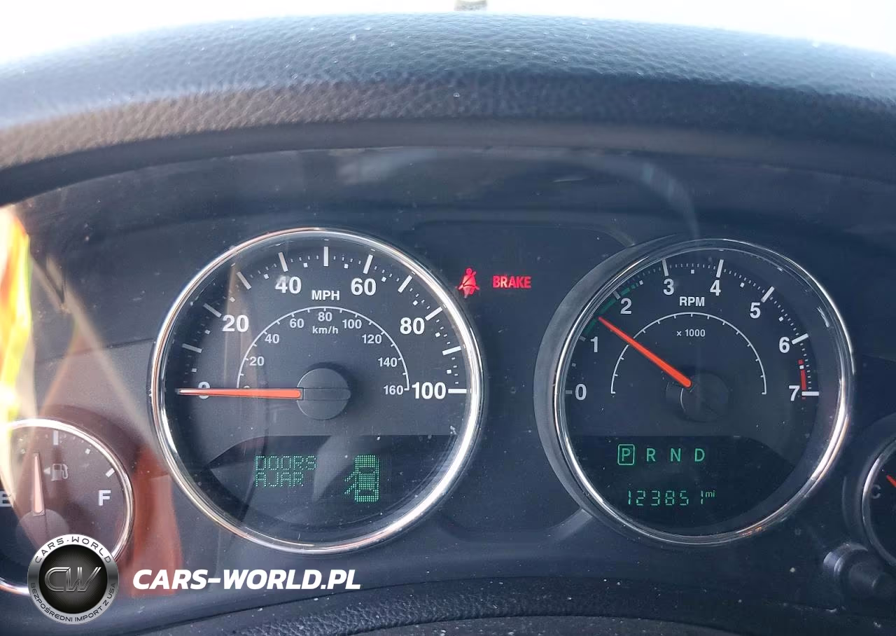 2014 Jeep Wrangler Unlimited Rubicon VIN:1C4HJWFG3EL314982 - 9