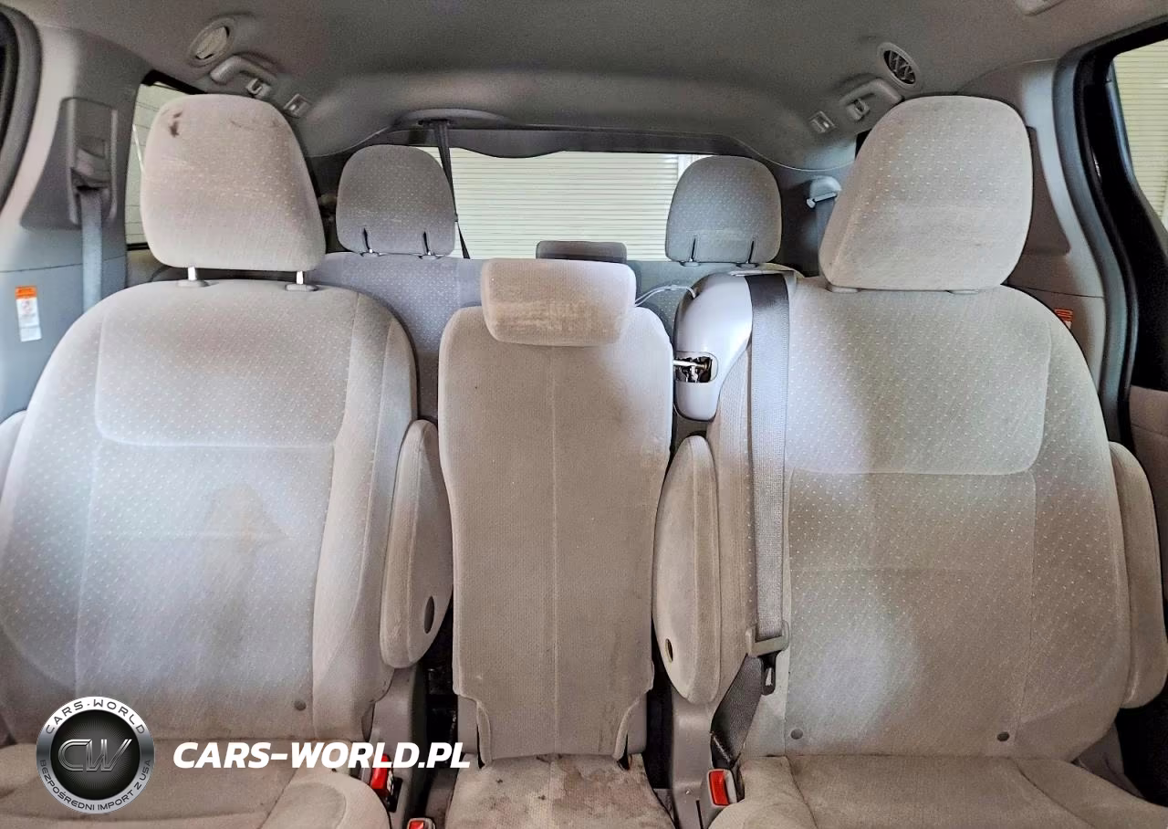 2017 Toyota Sienna Le VIN:5TDKZ3DC5HS815193 - 10