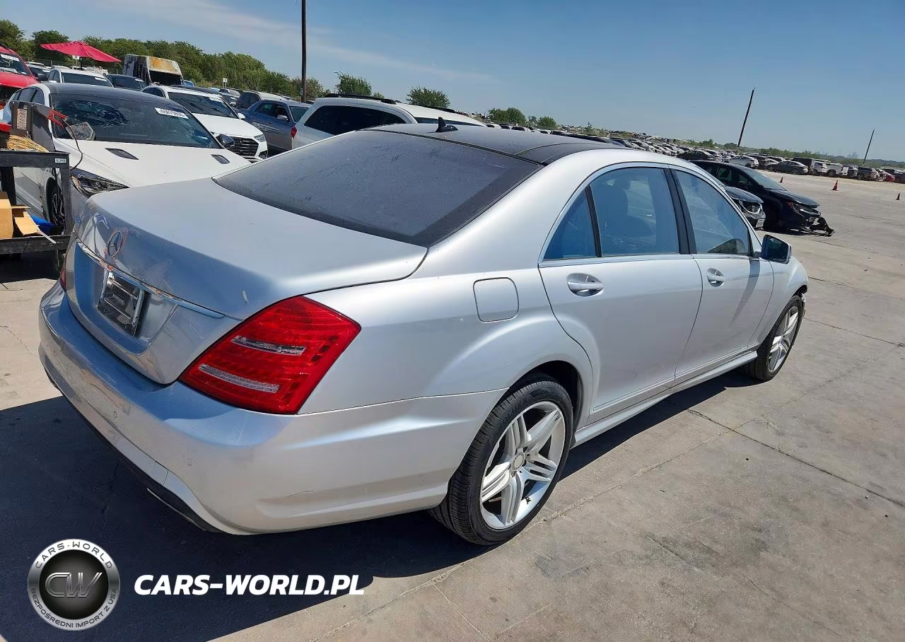2013 Mercedes-Benz S 550 VIN:WDDNG7DB1DA519876 - 3