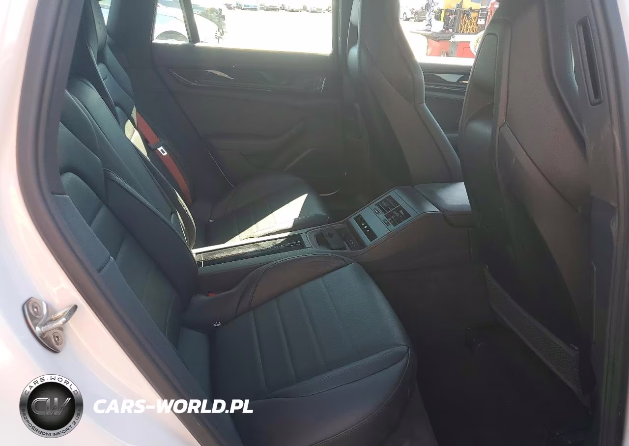 2024 Porsche Panamera Base VIN:WP0AA2YA7RL003452 - 10