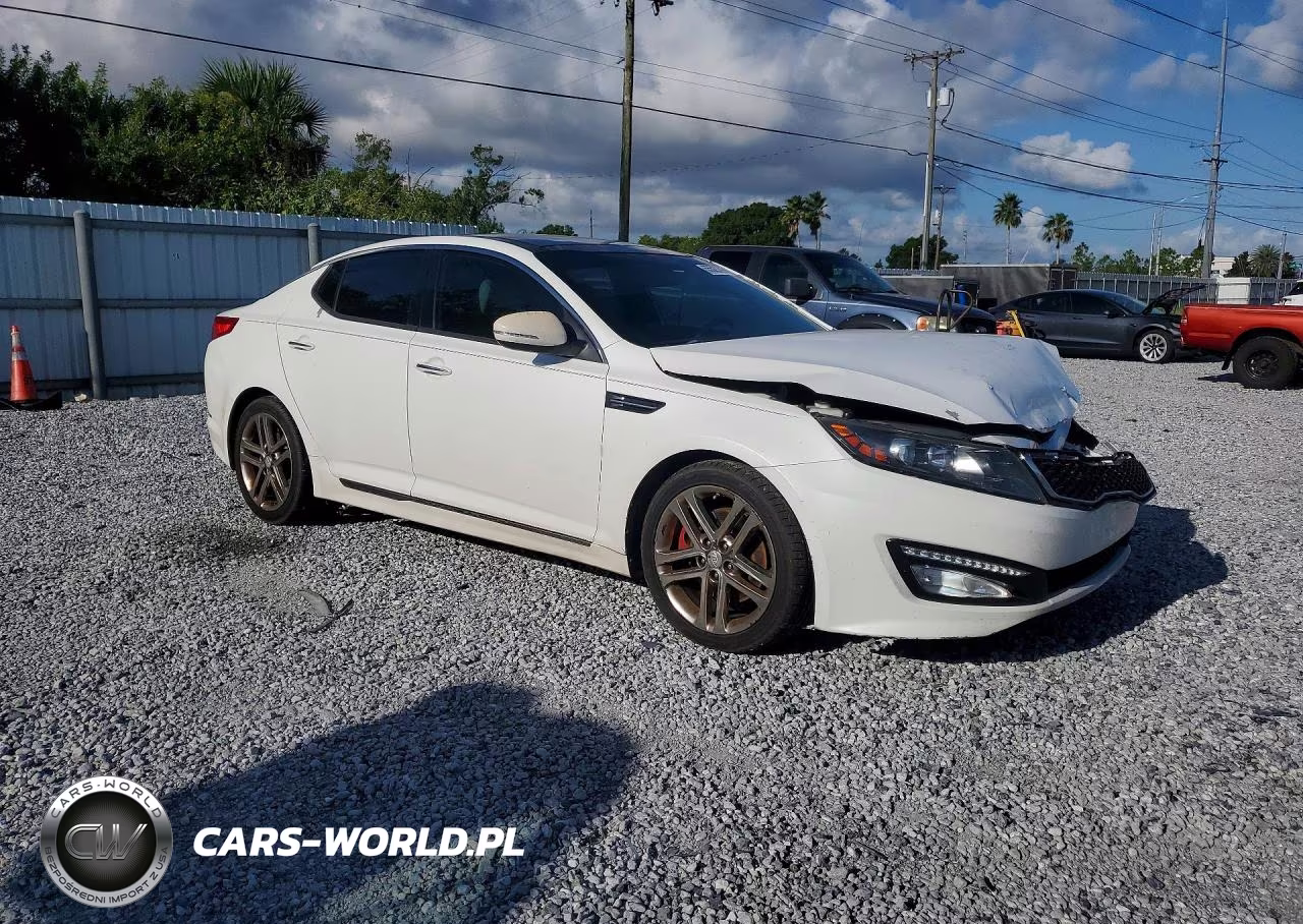 2013 Kia Optima Sx VIN:5XXGR4A62DG097317 - 4