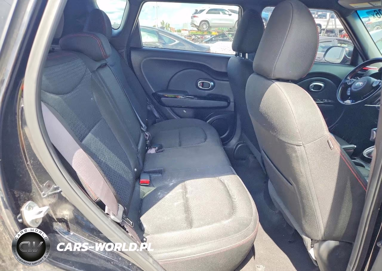 2016 Kia Soul + VIN:KNDJP3A51G7346880 - 10