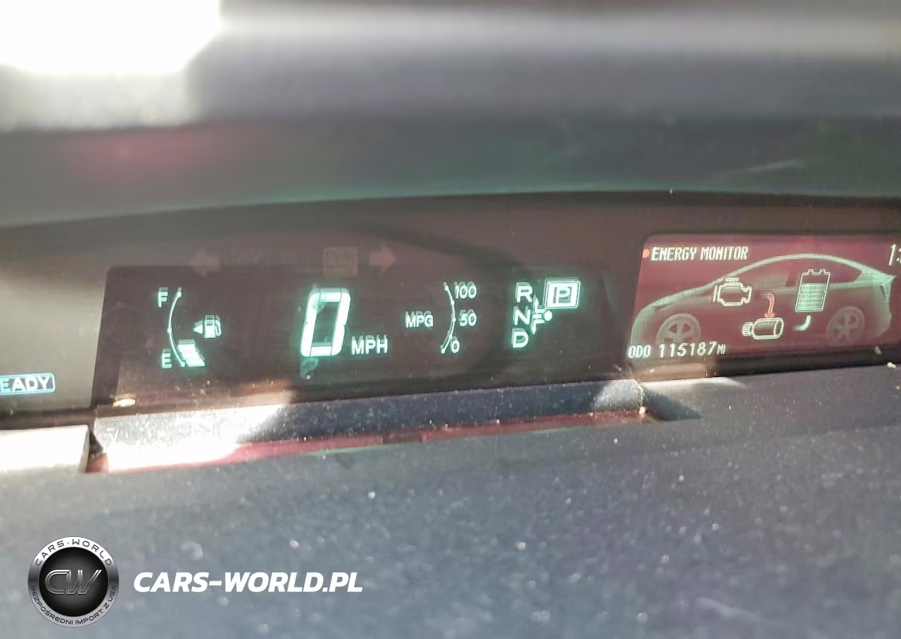 2013 Toyota Prius Three VIN:JTDKN3DUXD1685049 - 9