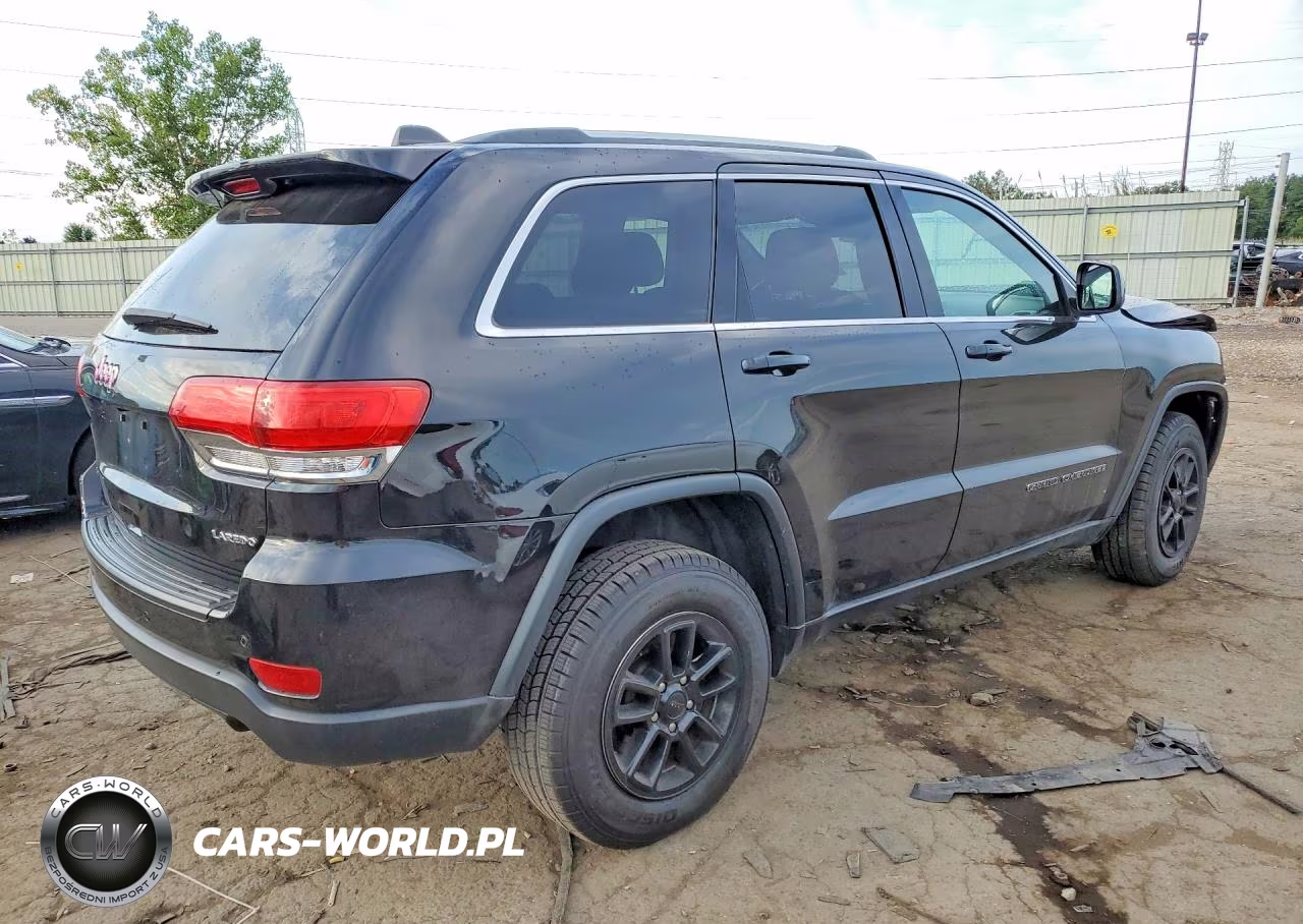 2019 Jeep Grand Cherokee Laredo VIN:1C4RJFAG2KC814512 - 3
