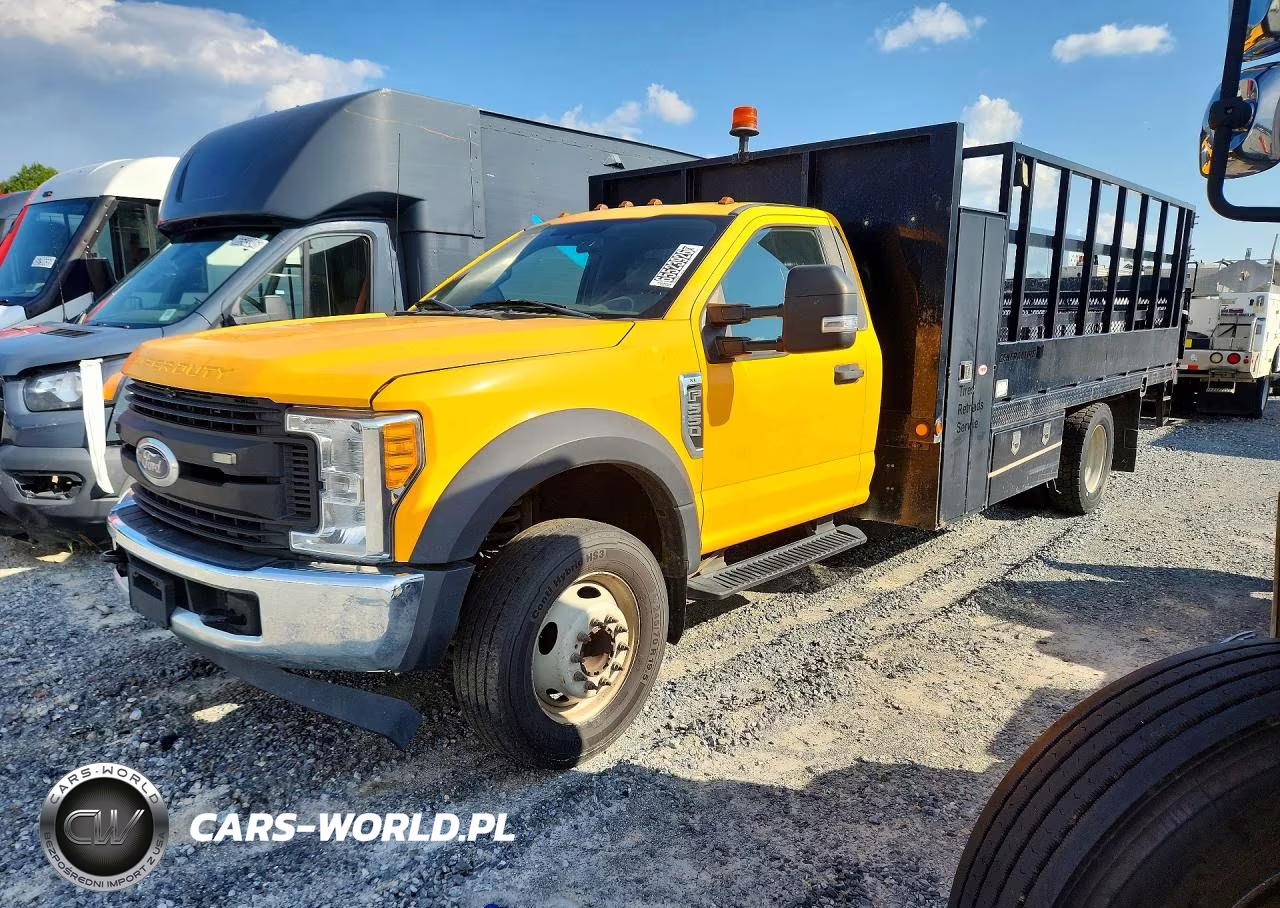 2017 Ford F550 Super Duty – zdjęcie 1 z 12