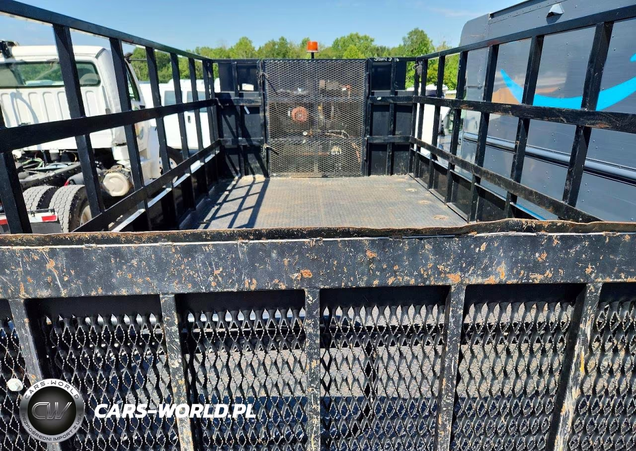 2017 Ford F550 Super Duty VIN:1FDUF5GY9HEC16853 - 10