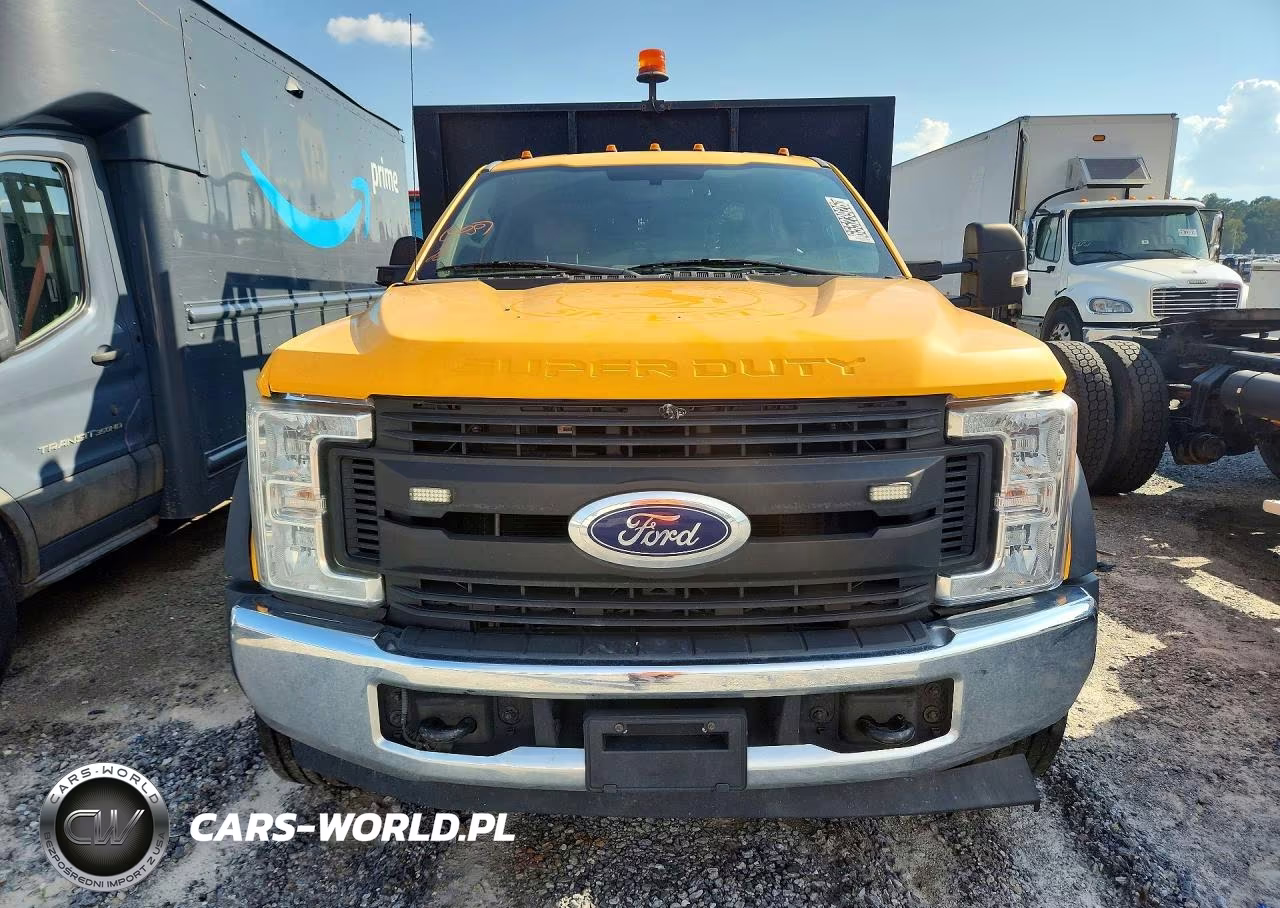 2017 Ford F550 Super Duty VIN:1FDUF5GY9HEC16853 - 5