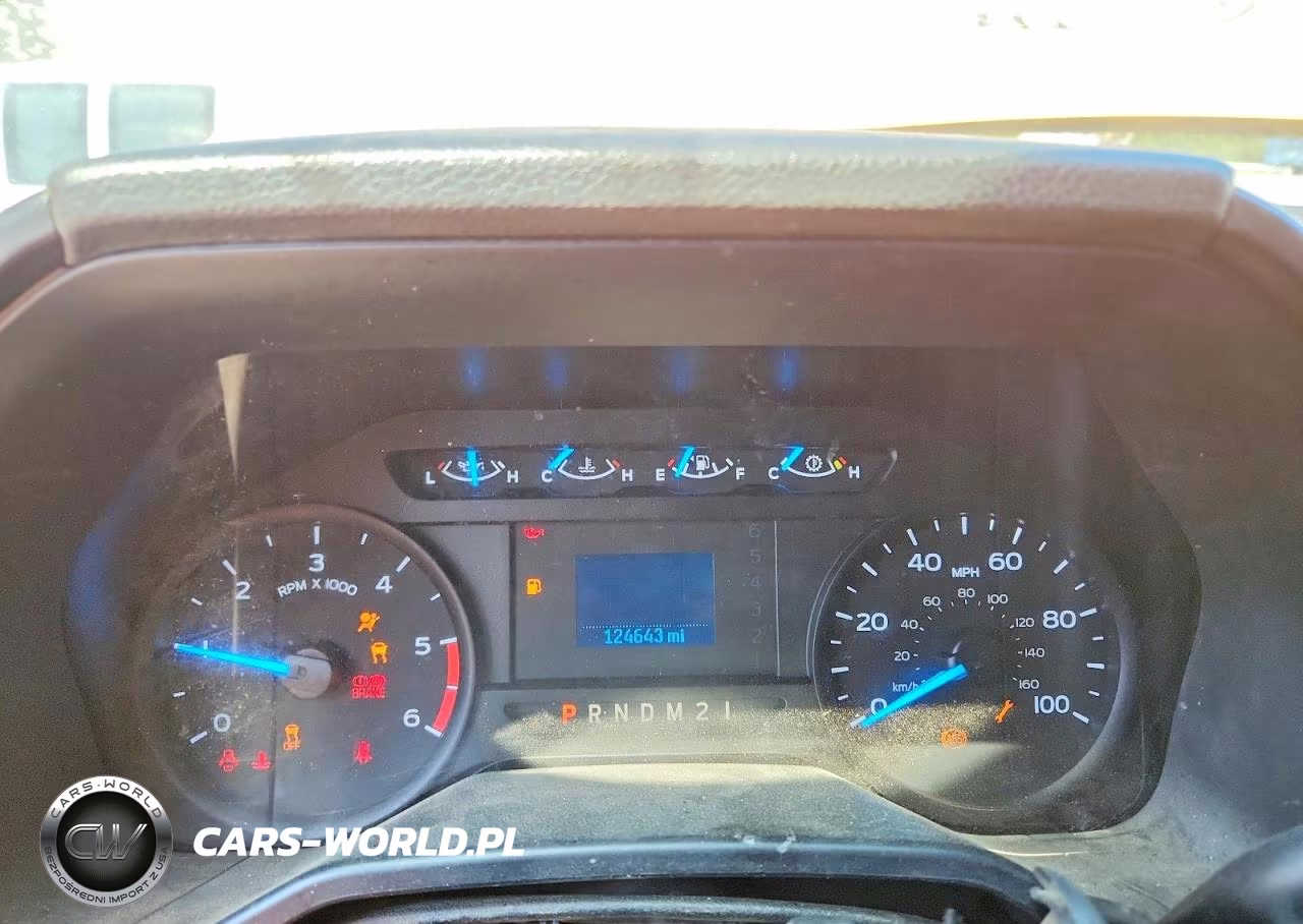 2017 Ford F550 Super Duty VIN:1FDUF5GY9HEC16853 - 9