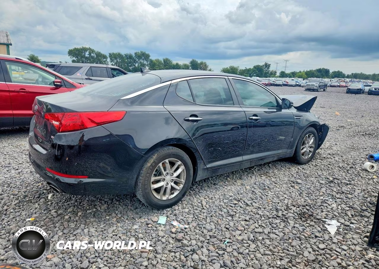 2013 Kia Optima Lx VIN:5XXGM4A78DG104875 - 3