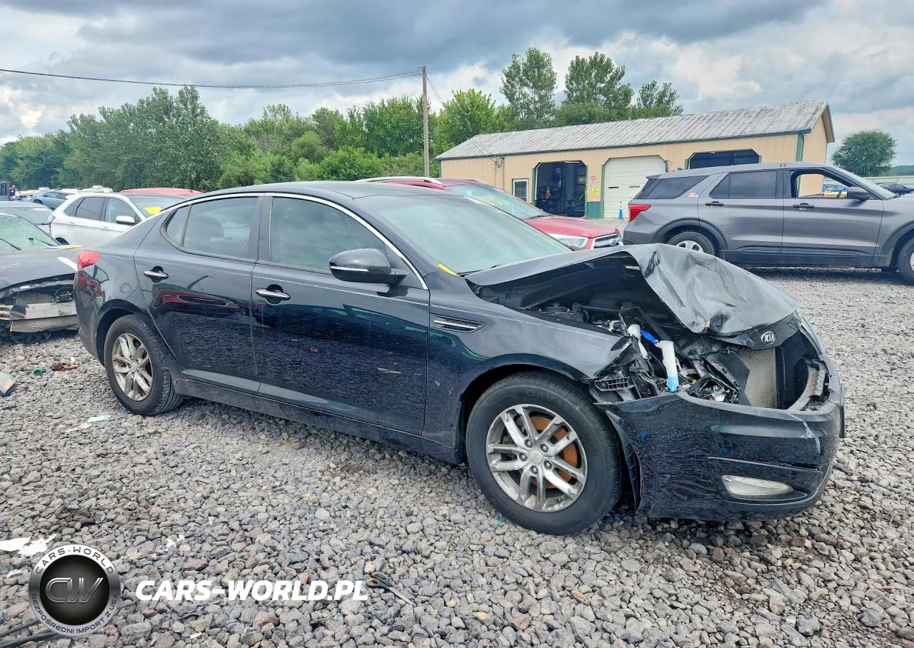 2013 Kia Optima Lx VIN:5XXGM4A78DG104875 - 4