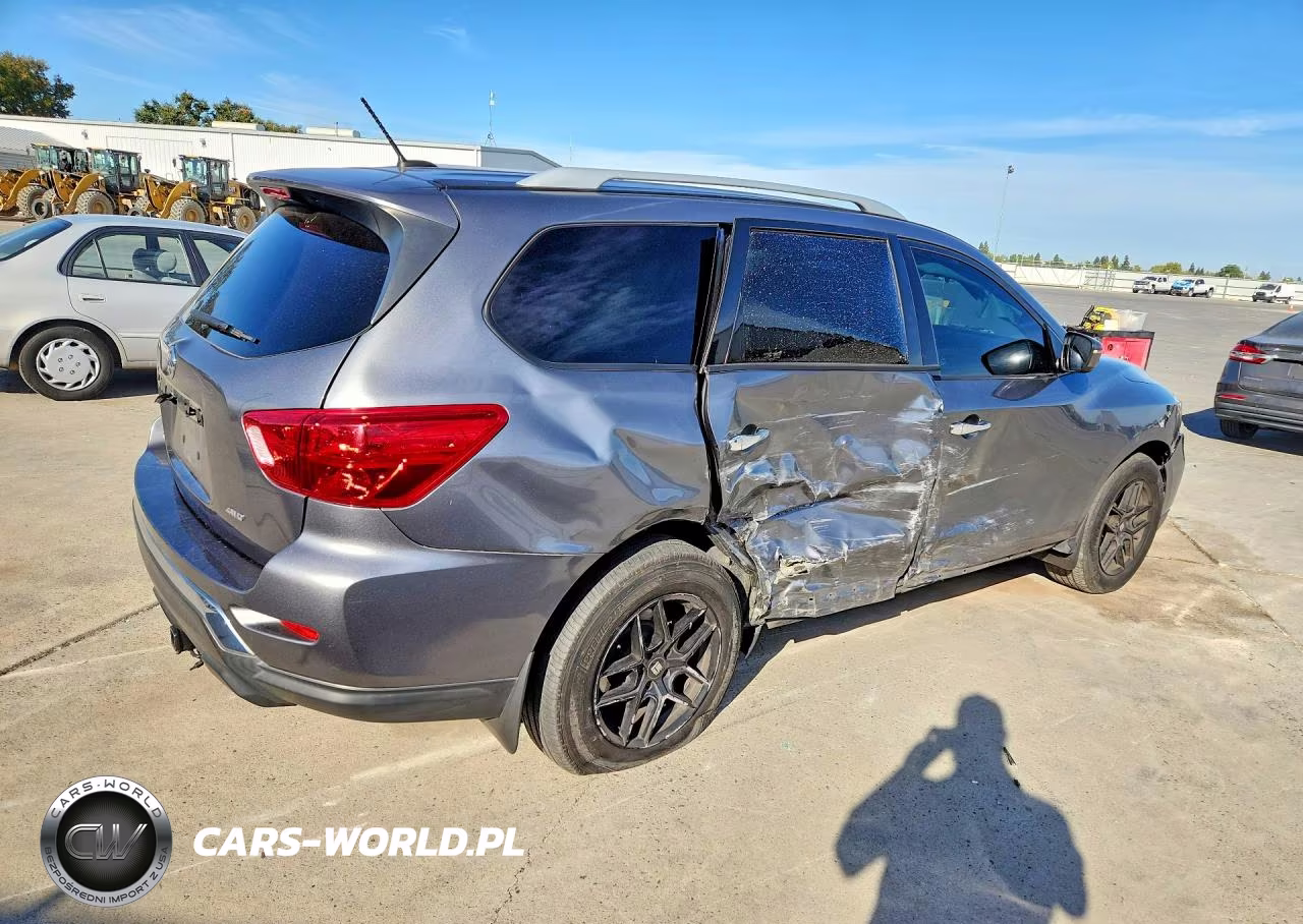 2018 Nissan Pathfinder S VIN:5N1DR2MM5JC638370 - 3