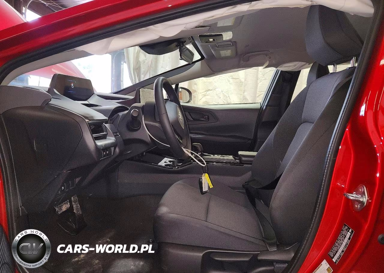 2026 Toyota Prius Le VIN:JTDACAAU5T3080031 - 7