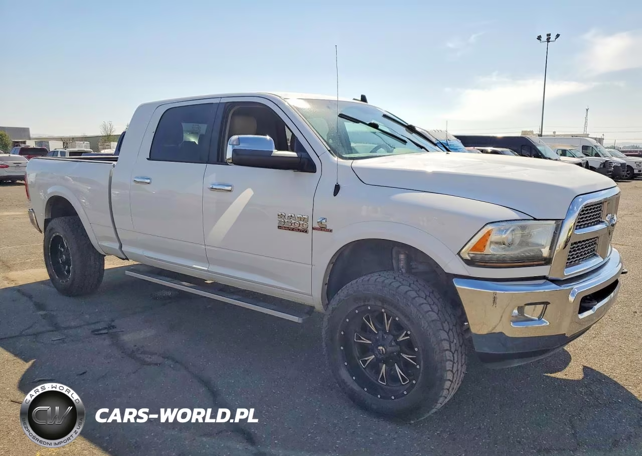 2014 Ram 3500 Laramie VIN:3C63R3ML6EG216194 - 4