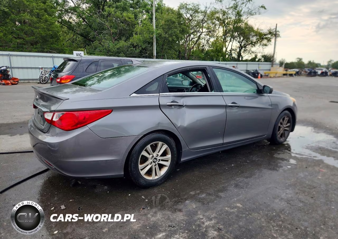 2013 Hyundai Sonata Gls VIN:5NPEB4AC3DH751781 - 3