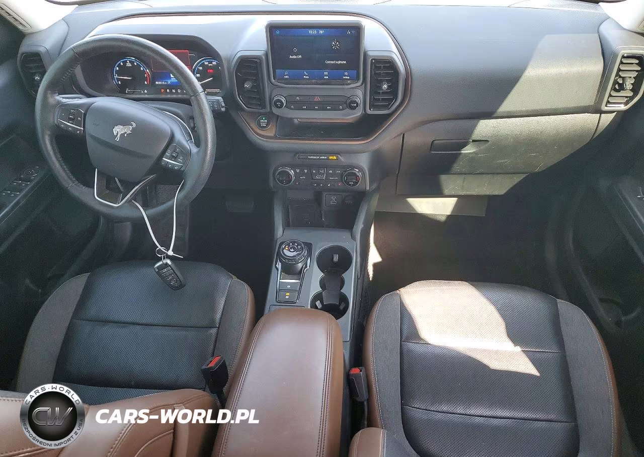 2021 Ford Bronco Sport Outer Banks VIN:3FMCR9C69MRA06520 - 8