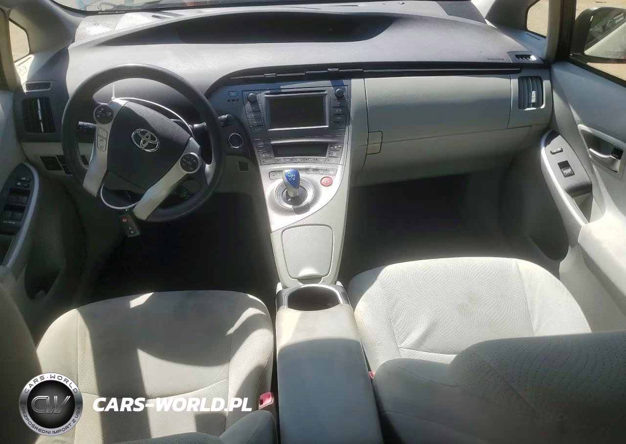 2012 Toyota Prius Two VIN:JTDKN3DU3C5451746 - 8