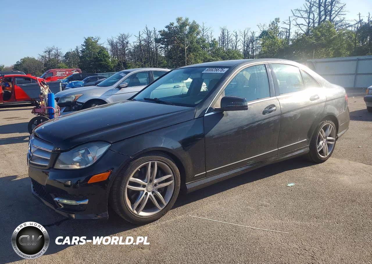 2013 Mercedes-Benz C 300 4Matic – zdjęcie 1 z 12