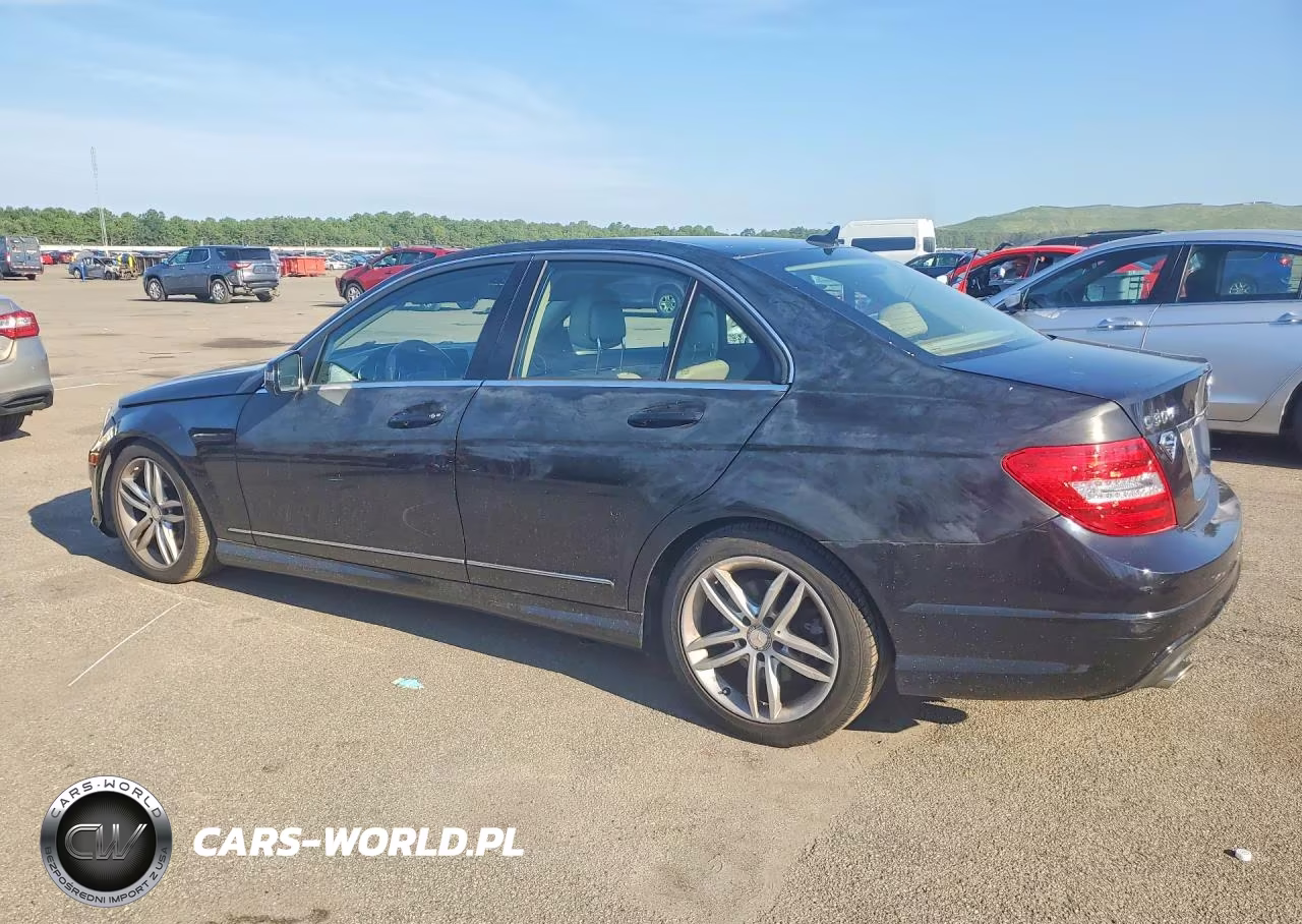 2013 Mercedes-Benz C 300 4Matic VIN:WDDGF8AB3DR286705 - 2